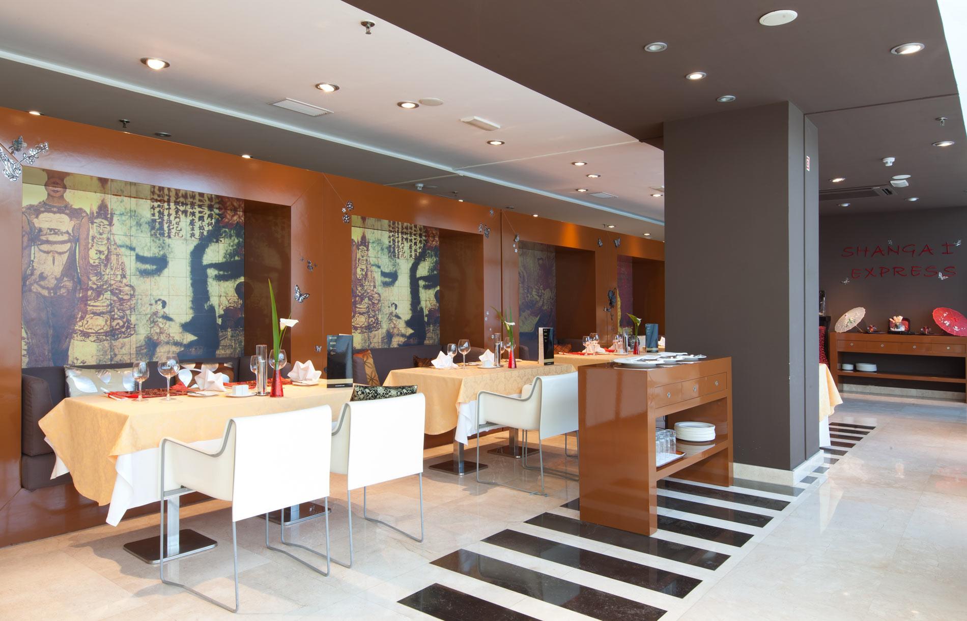 Hotel Senator Banus (Adults Only) Estepona Exterior foto Restaurant