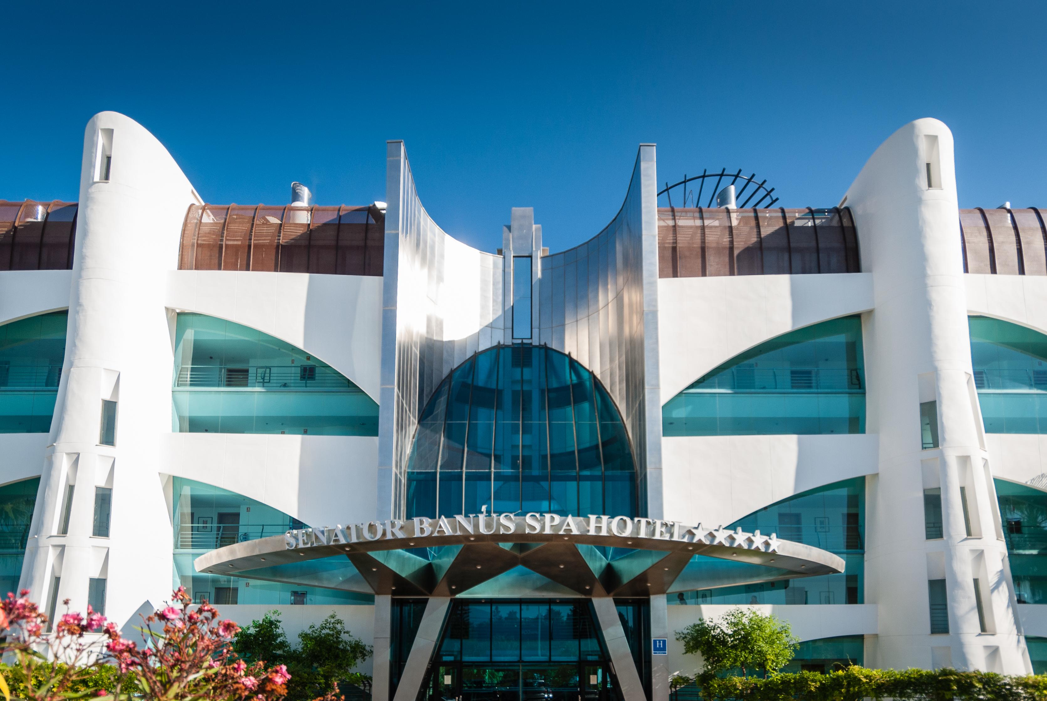 Hotel Senator Banus (Adults Only) Estepona Exterior foto The entrance of the hotel