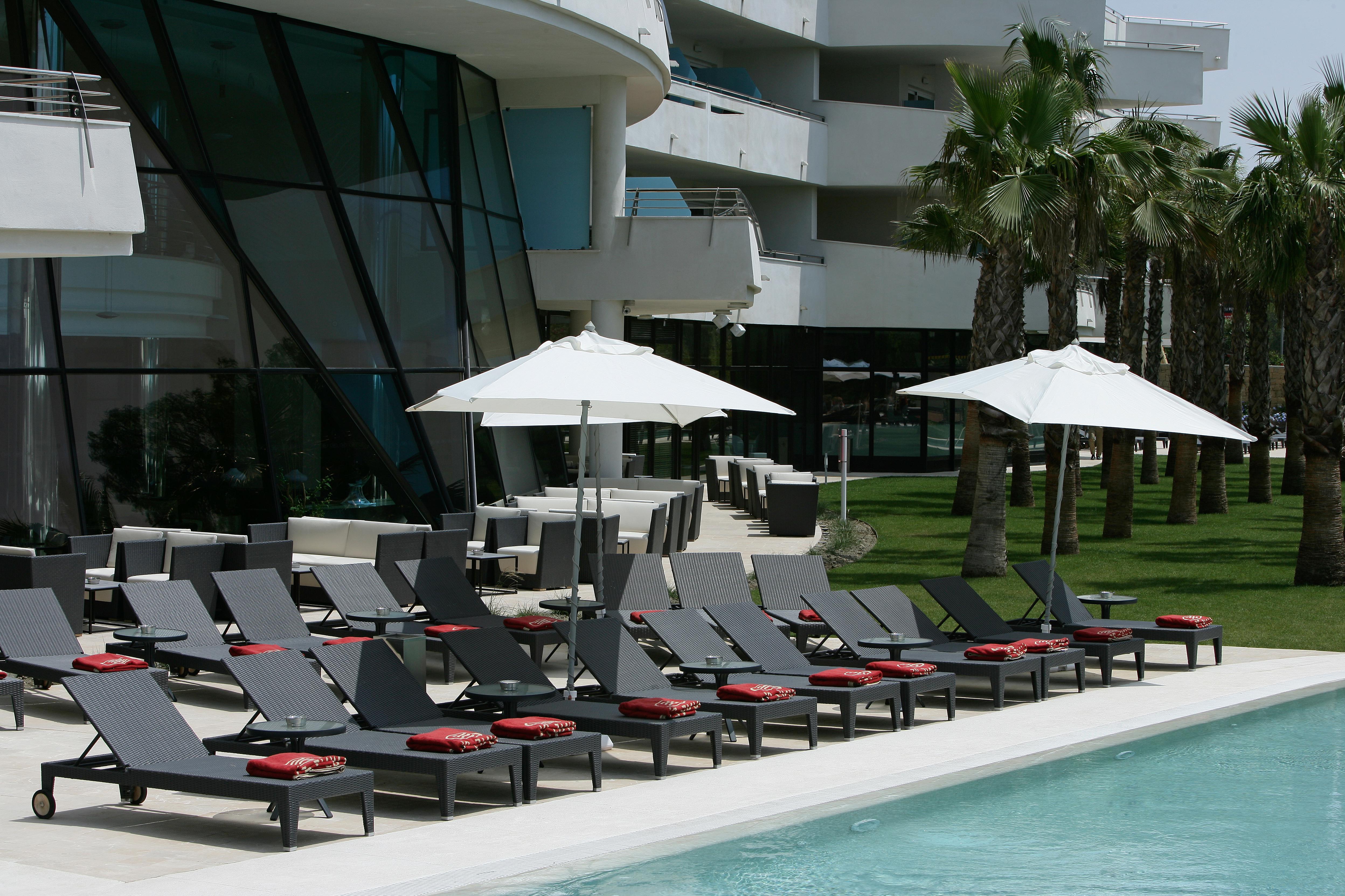 Hotel Senator Banus (Adults Only) Estepona Facilidades foto The swimming pool at the hotel