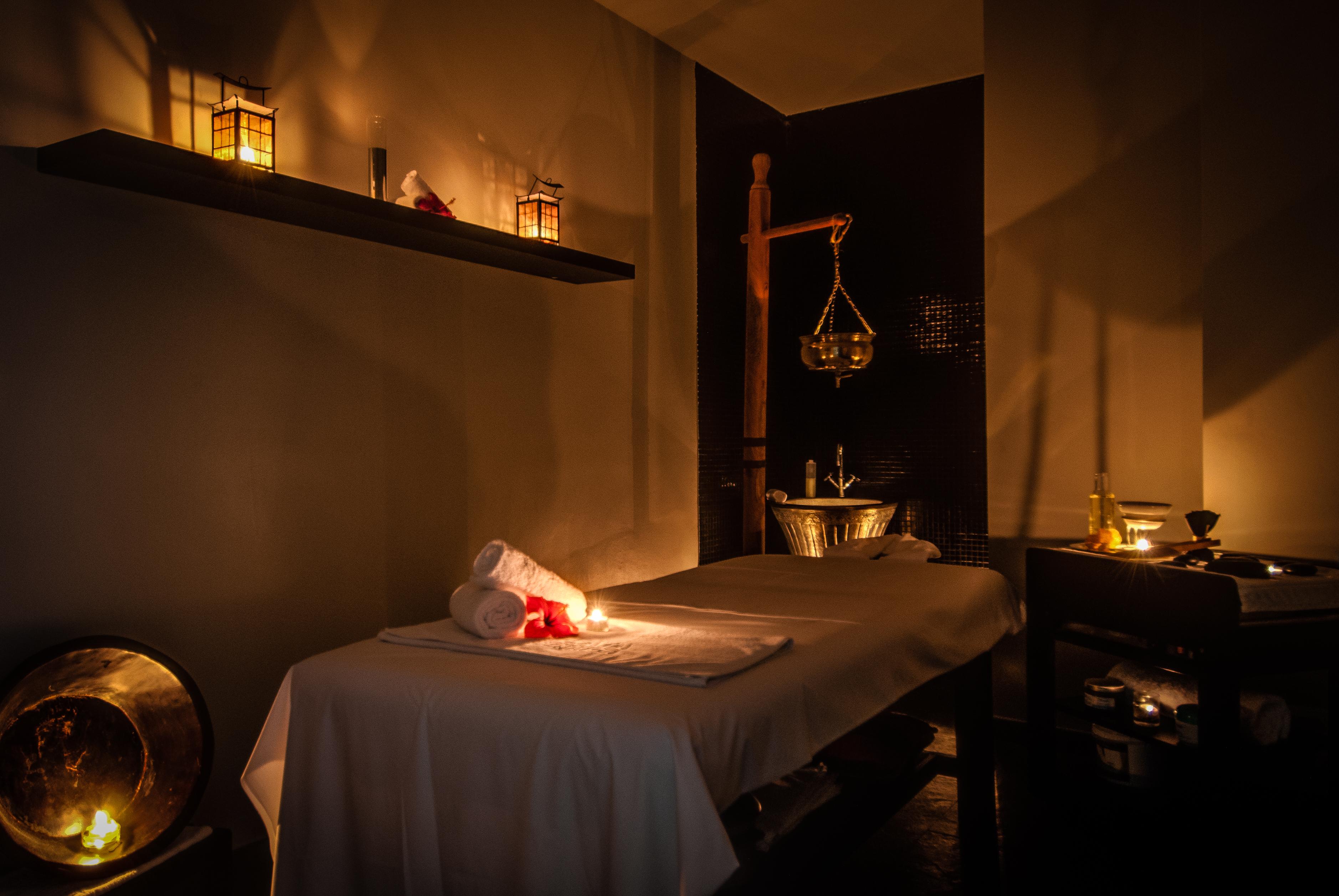 Hotel Senator Banus (Adults Only) Estepona Exterior foto Ayurvedic treatment room