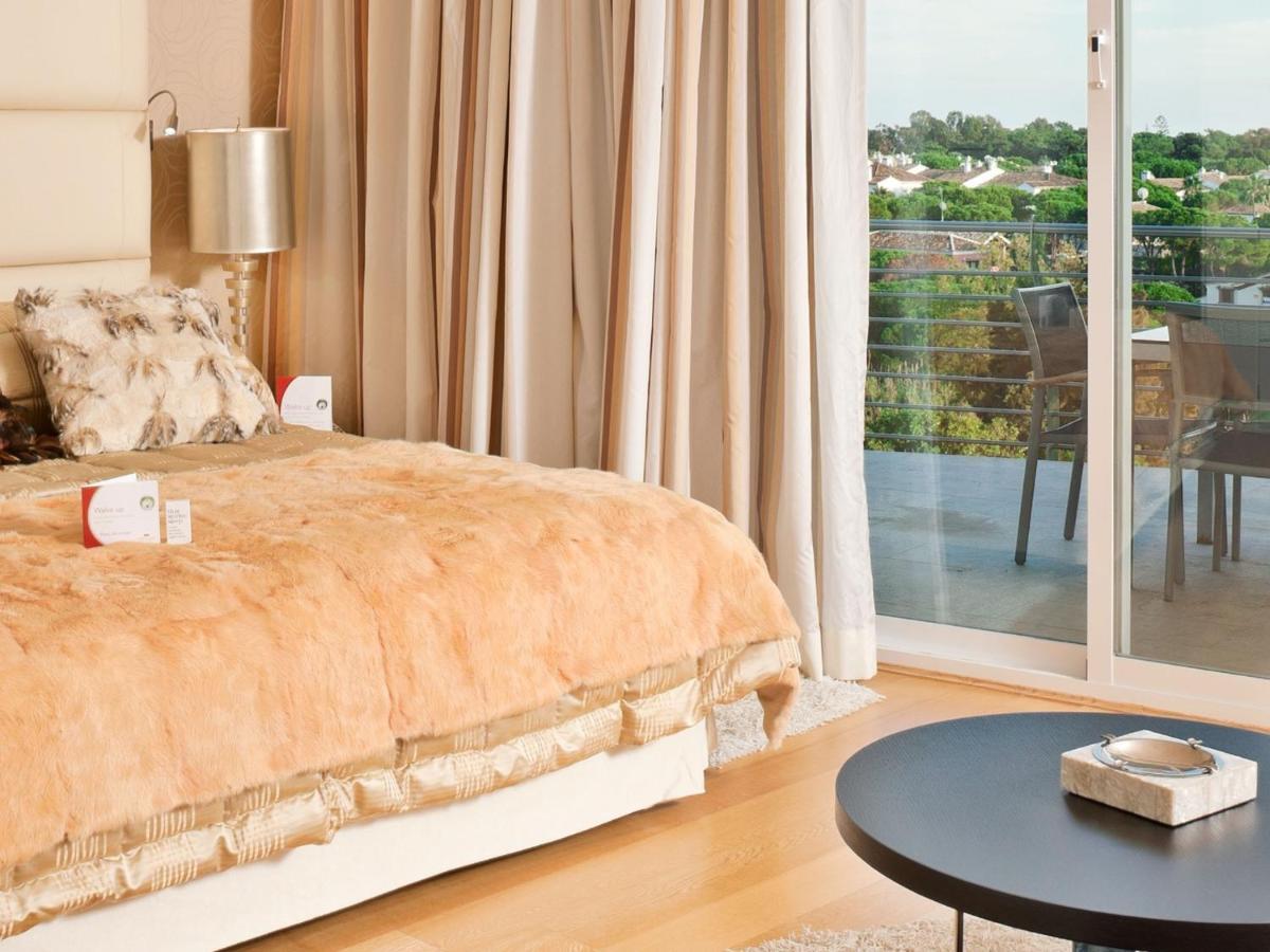 Hotel Senator Banus (Adults Only) Estepona Habitación foto A bedroom at the hotel